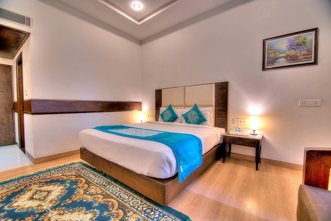 Vivo Hotels Jalandhar Luaran gambar