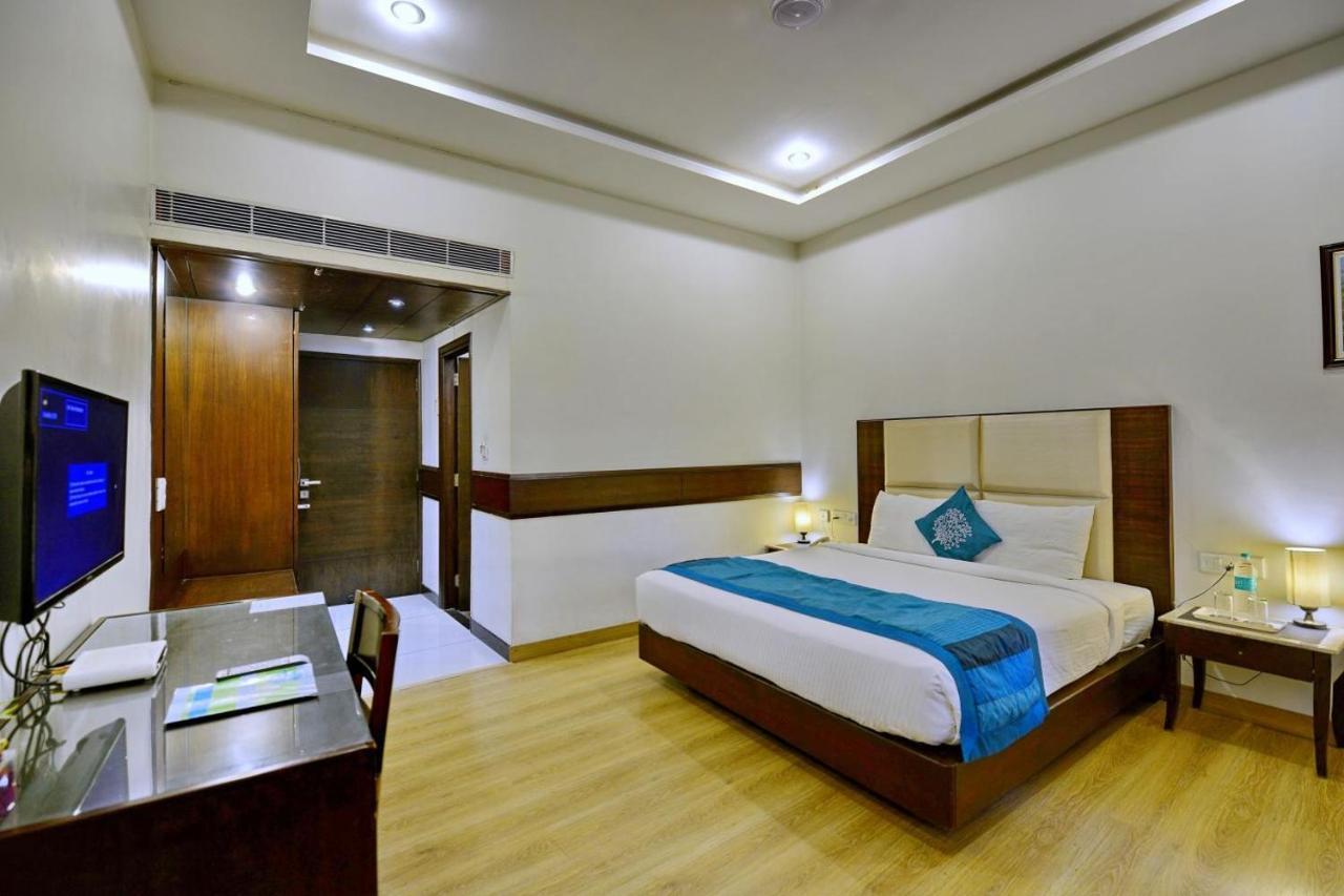 Vivo Hotels Jalandhar Luaran gambar